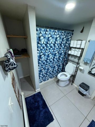 63 Pearl St, Paterson City, NJ 07501