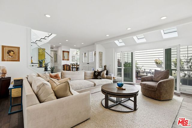 13082 Mindanao Way 57, Marina Del Rey, CA 90292