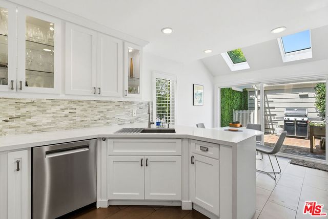 13082 Mindanao Way 57, Marina Del Rey, CA 90292