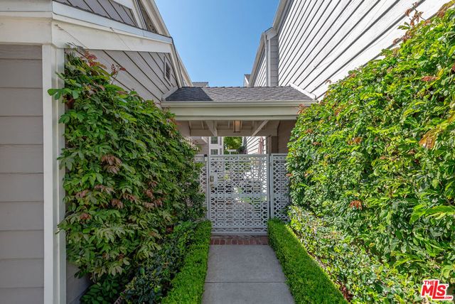 13082 Mindanao Way 57, Marina Del Rey, CA 90292