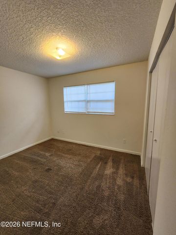 1721 HAWAII Drive E, Jacksonville, FL 32246