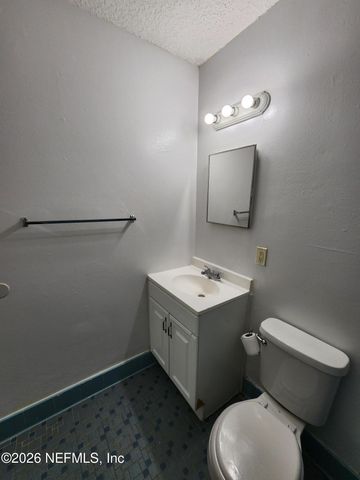 1721 HAWAII Drive E, Jacksonville, FL 32246