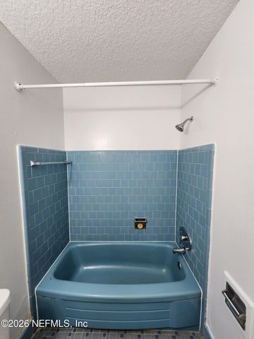 1721 HAWAII Drive E, Jacksonville, FL 32246