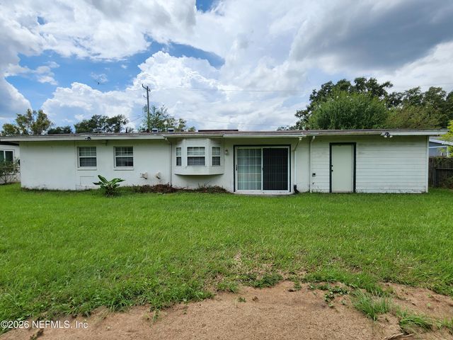 1721 HAWAII Drive E, Jacksonville, FL 32246