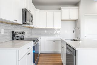 7472 Grapevine Ct, West Richland, WA 99353