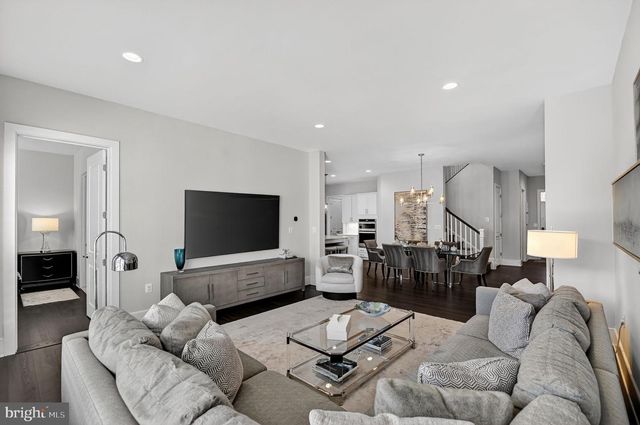 23731 SEPTEMBER SUN SQ, Ashburn, VA 20148