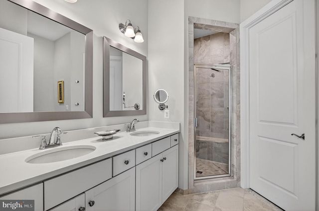 23731 SEPTEMBER SUN SQ, Ashburn, VA 20148