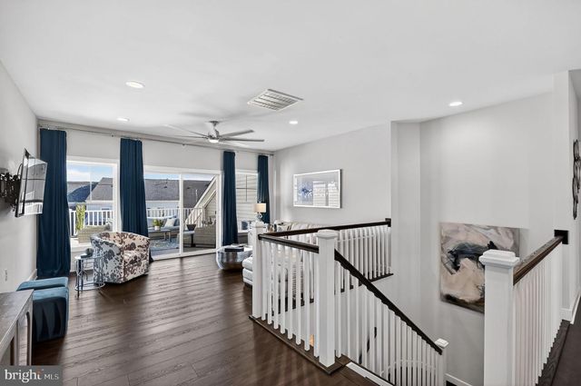 23731 SEPTEMBER SUN SQ, Ashburn, VA 20148