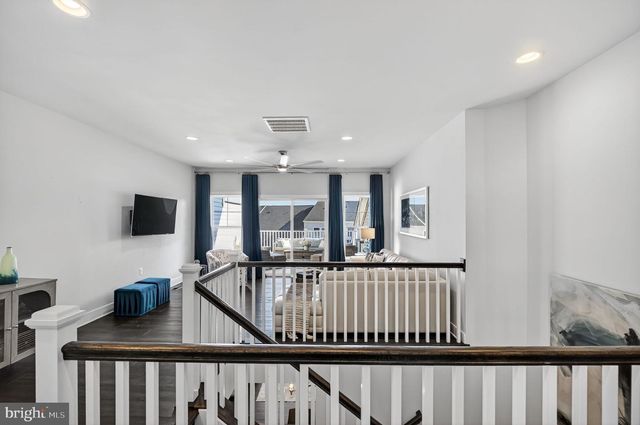 23731 SEPTEMBER SUN SQ, Ashburn, VA 20148