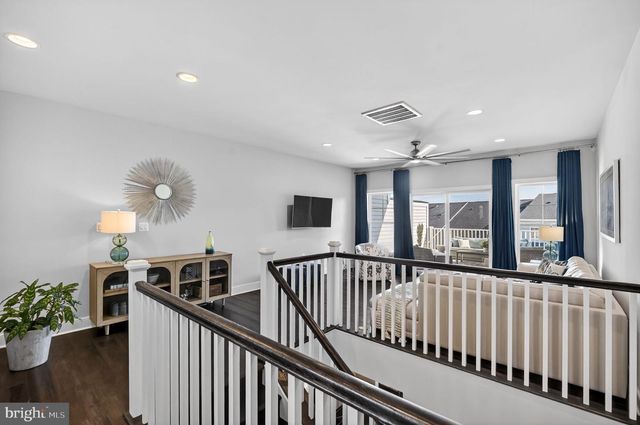 23731 SEPTEMBER SUN SQ, Ashburn, VA 20148