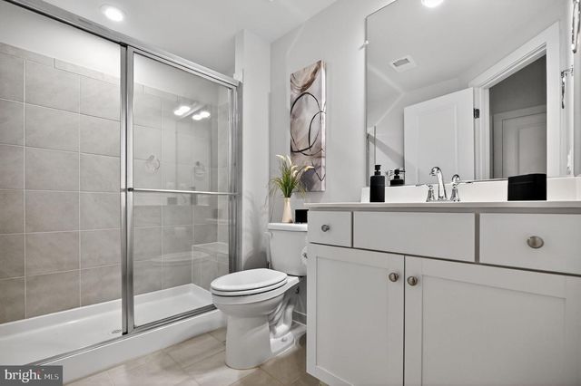 23731 SEPTEMBER SUN SQ, Ashburn, VA 20148