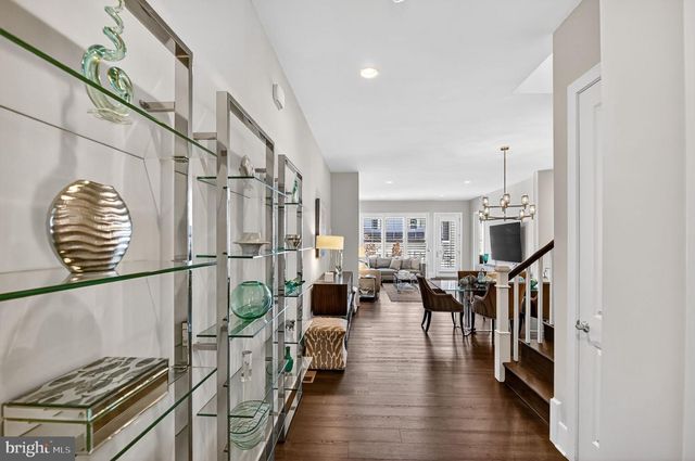 23731 SEPTEMBER SUN SQ, Ashburn, VA 20148