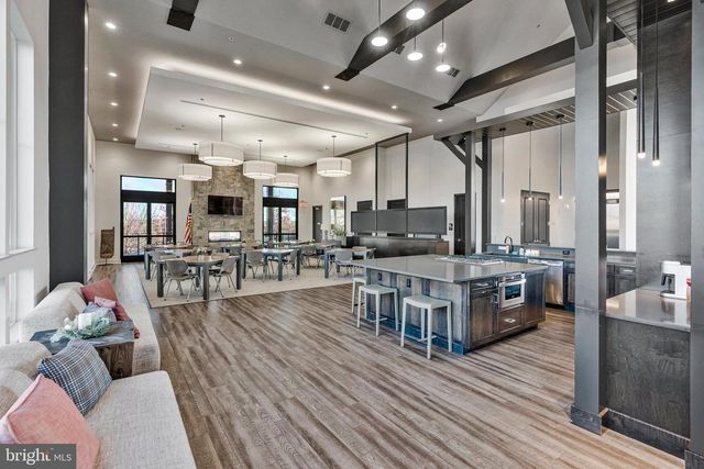 23731 SEPTEMBER SUN SQ, Ashburn, VA 20148