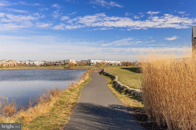 23731 SEPTEMBER SUN SQ, Ashburn, VA 20148