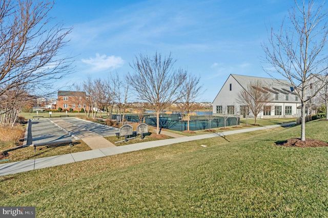 23731 SEPTEMBER SUN SQ, Ashburn, VA 20148