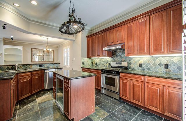 4613 Floyd Street, Houston, TX 77007