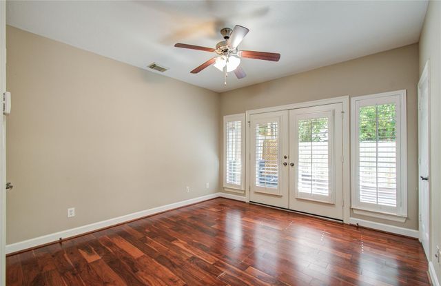 4613 Floyd Street, Houston, TX 77007