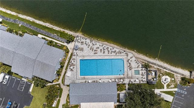 4721 Lakeside Club BLVD 2, Fort Myers, FL 33905