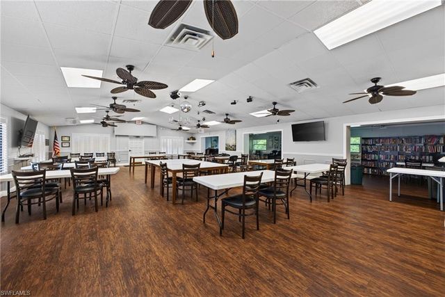4721 Lakeside Club BLVD 2, Fort Myers, FL 33905