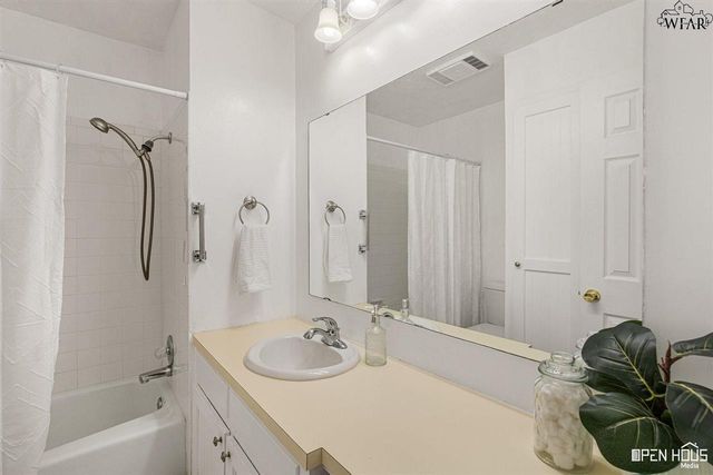 3006 BARRYWOOD DRIVE, Wichita Falls, TX 76309