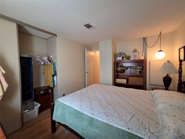 4157 71ST LANE N 14, St Petersburg, FL 33709