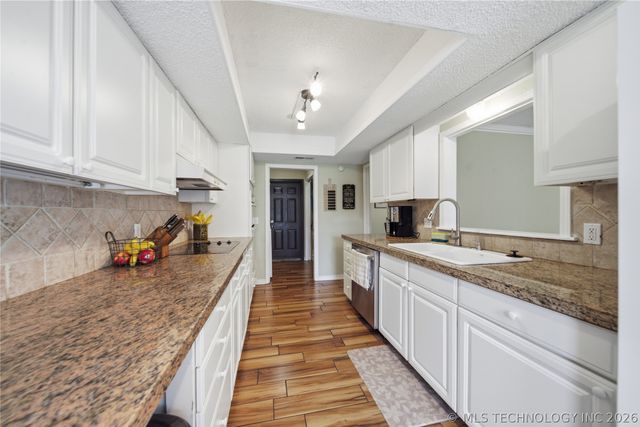 1900 W Indianola Street, Broken Arrow, OK 74012