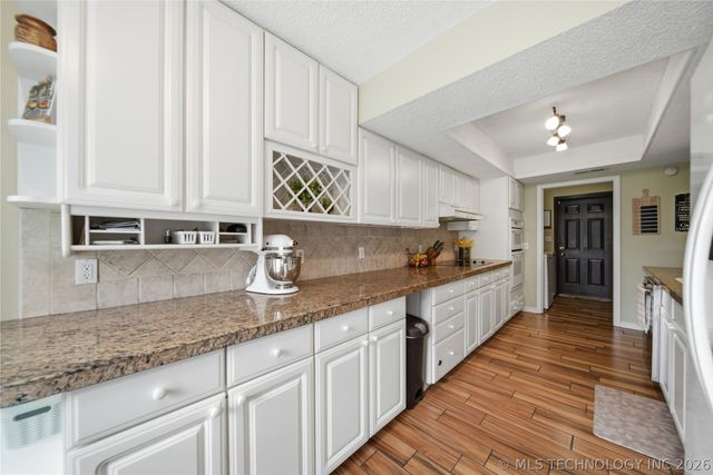 1900 W Indianola Street, Broken Arrow, OK 74012