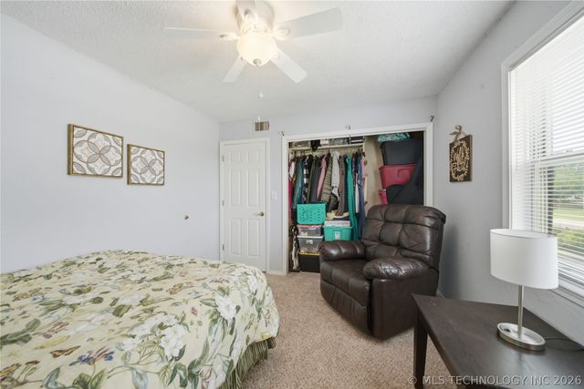 1900 W Indianola Street, Broken Arrow, OK 74012