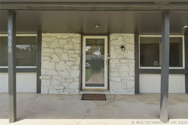 1900 W Indianola Street, Broken Arrow, OK 74012