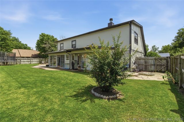 1900 W Indianola Street, Broken Arrow, OK 74012