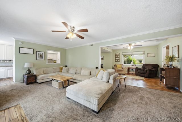 1900 W Indianola Street, Broken Arrow, OK 74012