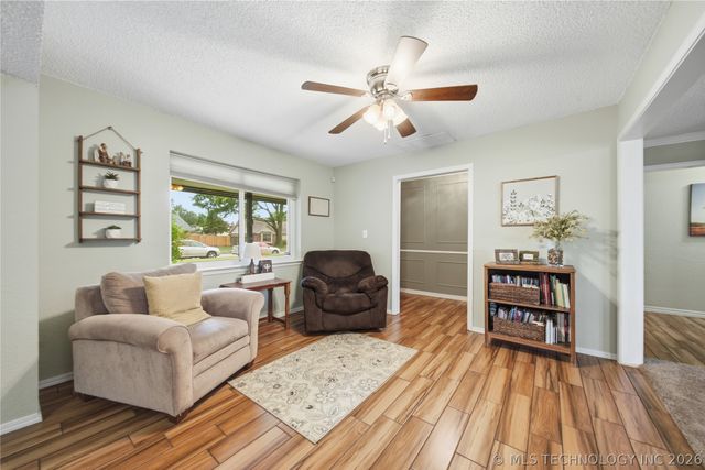 1900 W Indianola Street, Broken Arrow, OK 74012