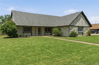1900 W Indianola Street, Broken Arrow, OK 74012