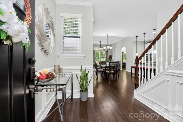4540 Blackmuir Wood Circle, Charlotte, NC 28270