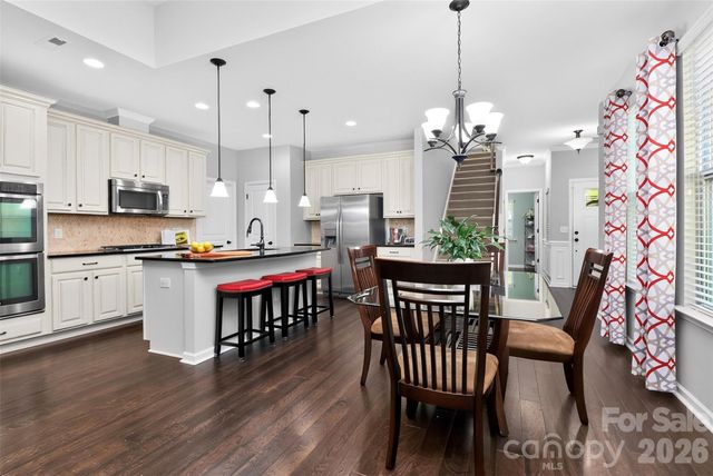 4540 Blackmuir Wood Circle, Charlotte, NC 28270