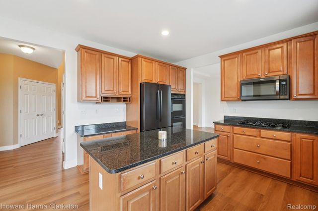 49941 Baychester Boulevard, Canton Charter Township, MI 48187