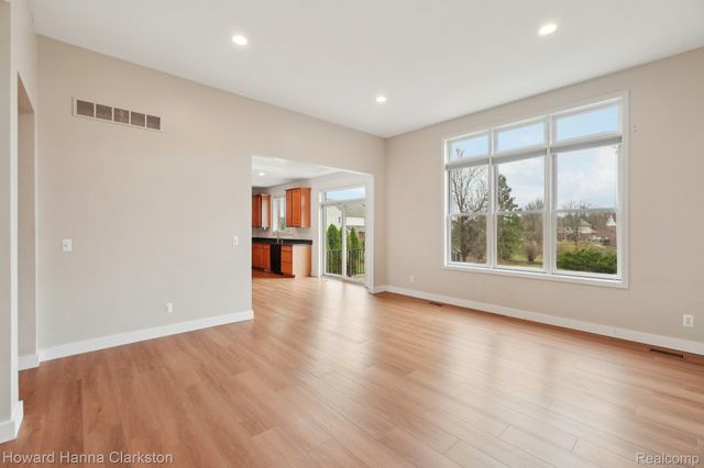 49941 Baychester Boulevard, Canton Charter Township, MI 48187