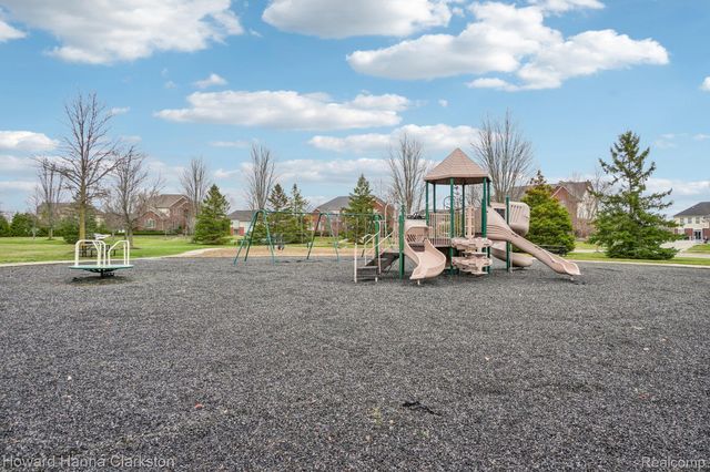 49941 Baychester Boulevard, Canton Charter Township, MI 48187