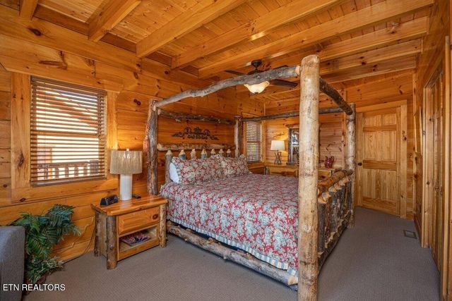 922 Black Bear Cub Way, Sevierville, TN 37862
