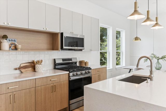 6343 W Montgomery Road, Houston, TX 77091