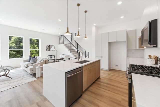 6343 W Montgomery Road, Houston, TX 77091