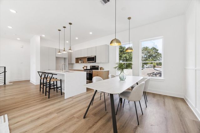 6343 W Montgomery Road, Houston, TX 77091