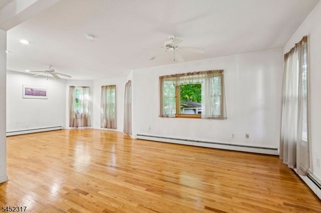 14 Jacobus Ave, Little Falls Twp., NJ 07424