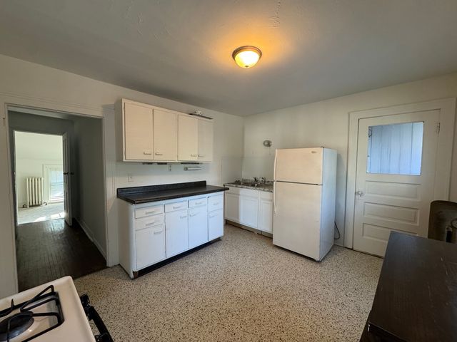 159 N 4th Street 2, Aurora, IL 60505