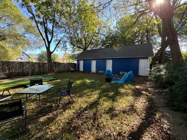 159 N 4th Street 2, Aurora, IL 60505