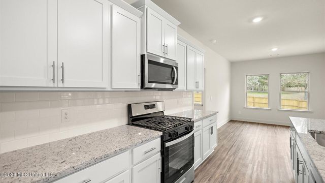 515 Bridgeway Street, Canton, MS 39046