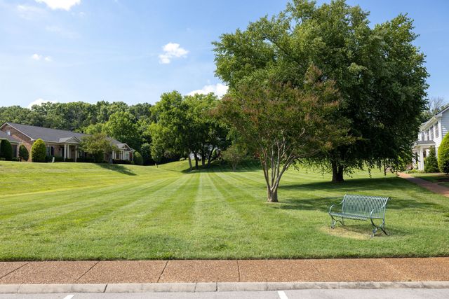 1208 Brentwood Pt, Brentwood, TN 37027