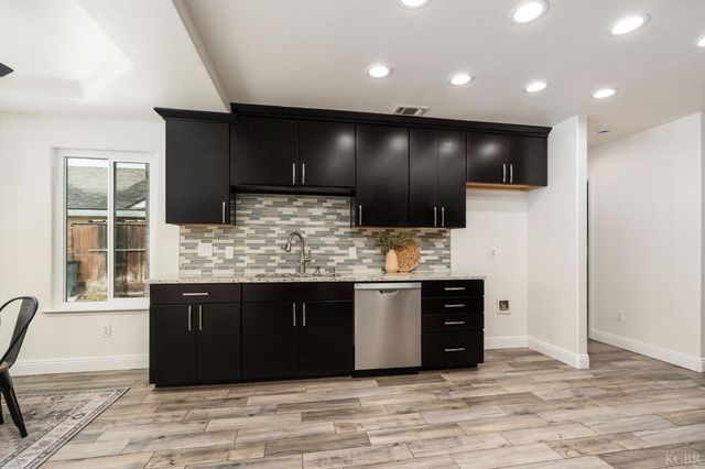 2371 Sophia Lane, Kingsburg, CA 93631