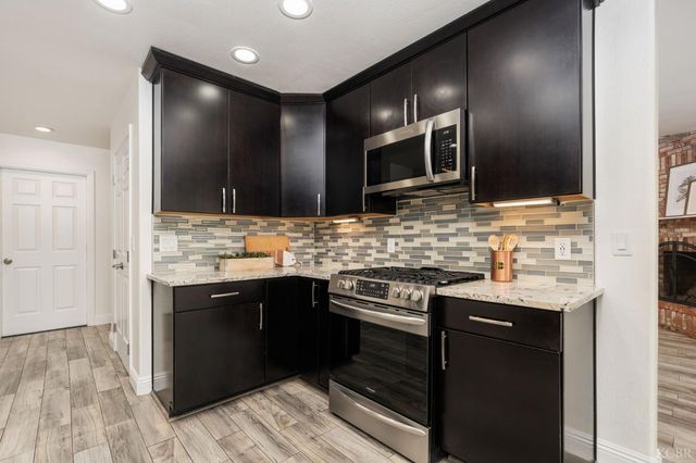 2371 Sophia Lane, Kingsburg, CA 93631