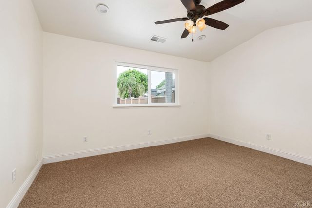 2371 Sophia Lane, Kingsburg, CA 93631